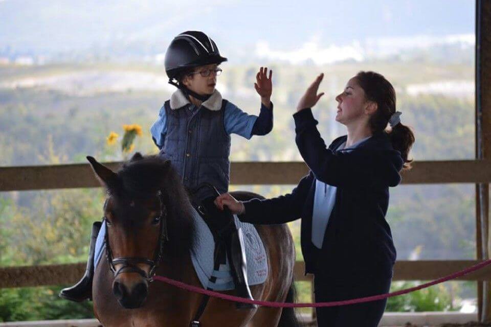 Pony Club do Porto - integration of children with special needs, promoting empathy and inclusion through contact with animals and educational activities.