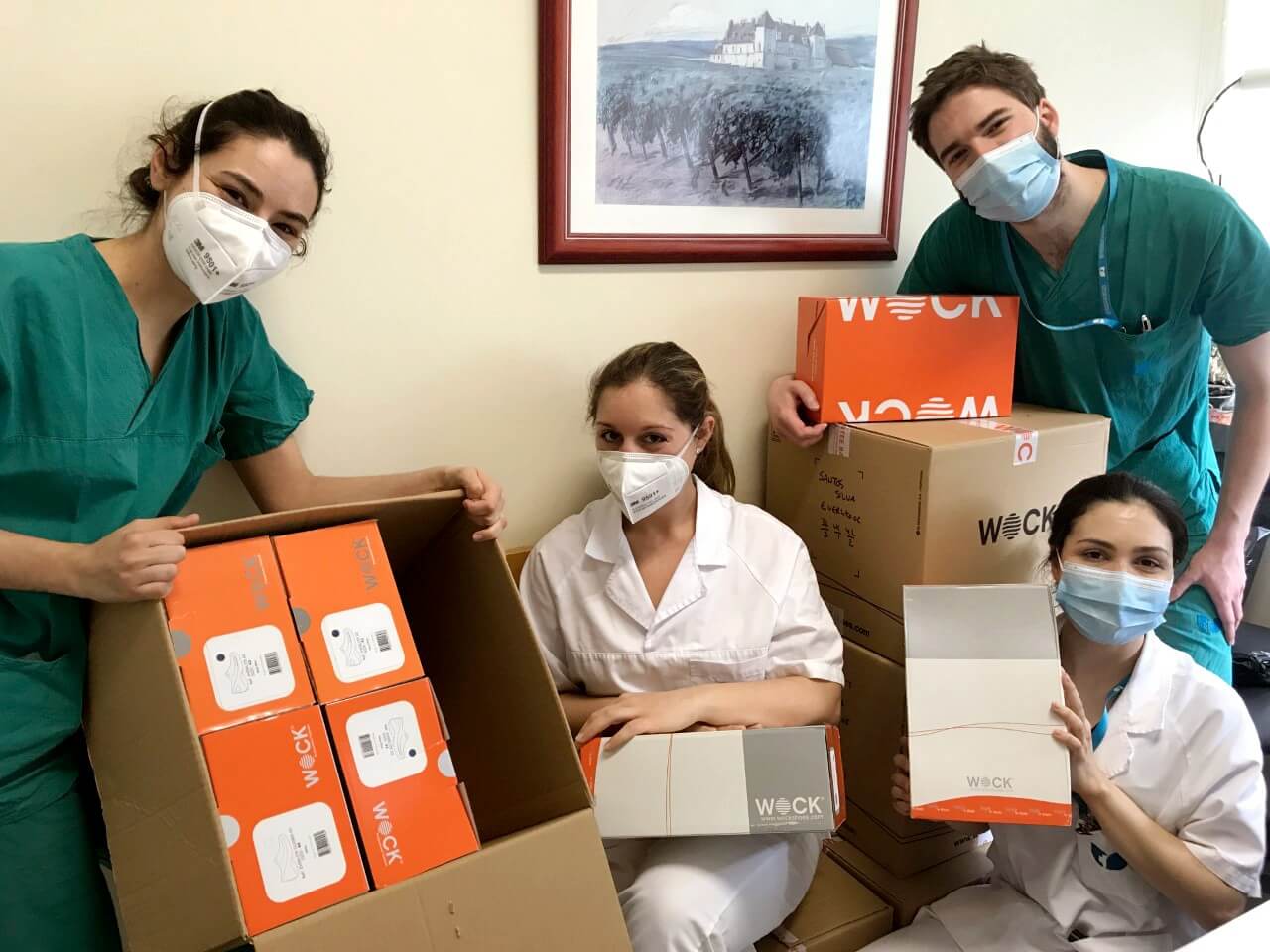 We're for you campaign: professional footwear brand donates 3,000 pairs of protection to health professionals during the pandemic, promoting solidarity and safety
