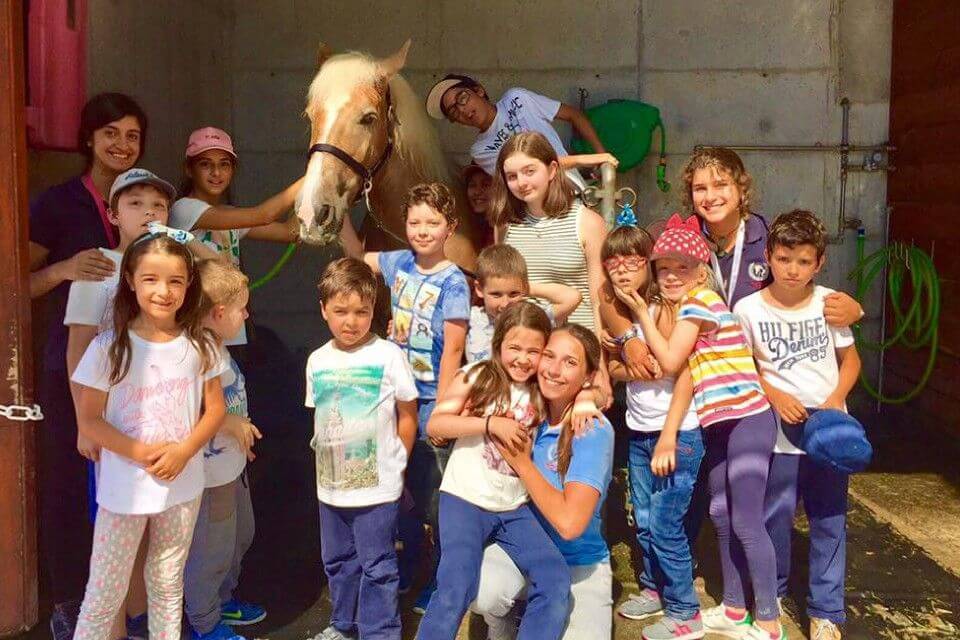 Pony Club do Porto - integration of children with special needs, promoting empathy and inclusion through contact with animals and educational activities.