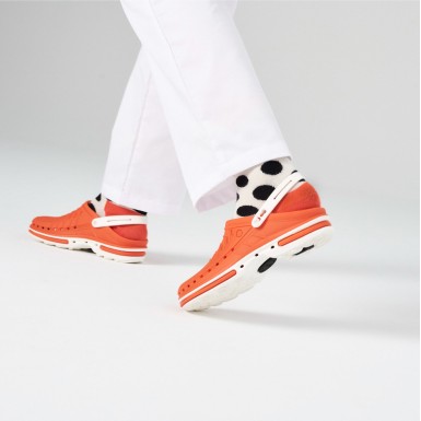 CLOG 05 w/ Strap with Walksoft Insole