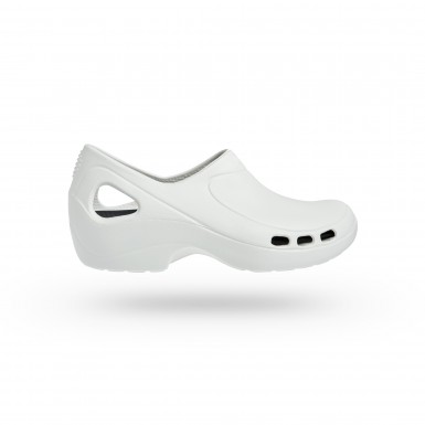 EVERLITE 03